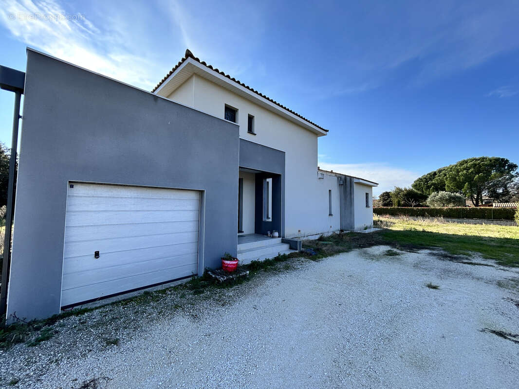 Maison à SAINT-QUENTIN-LA-POTERIE