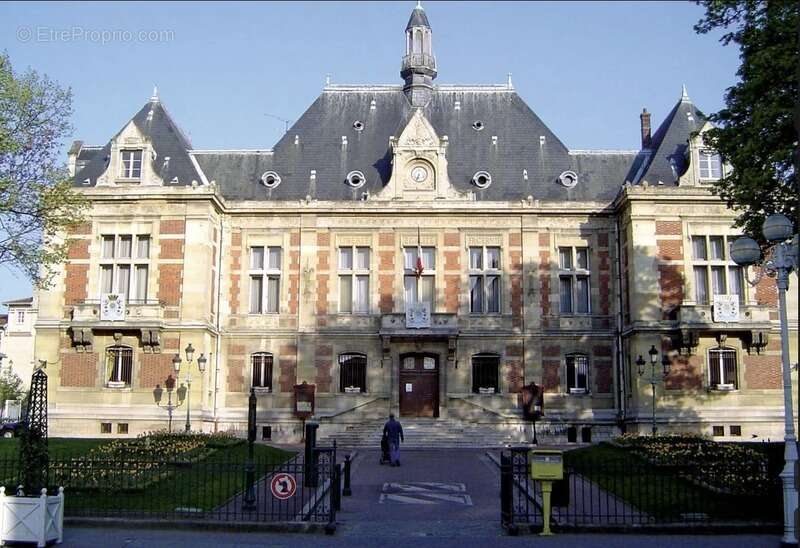 Appartement à MONTROUGE