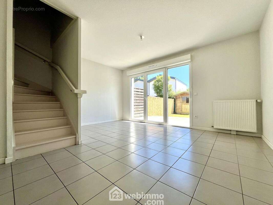Maison 63 m² à Parempuyre  - photo 2
