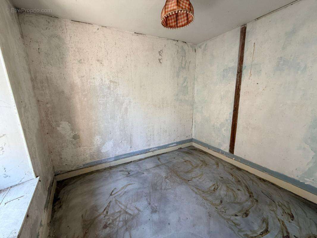 Appartement à CERILLY