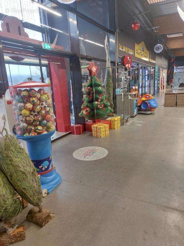 Commerce à VINON-SUR-VERDON