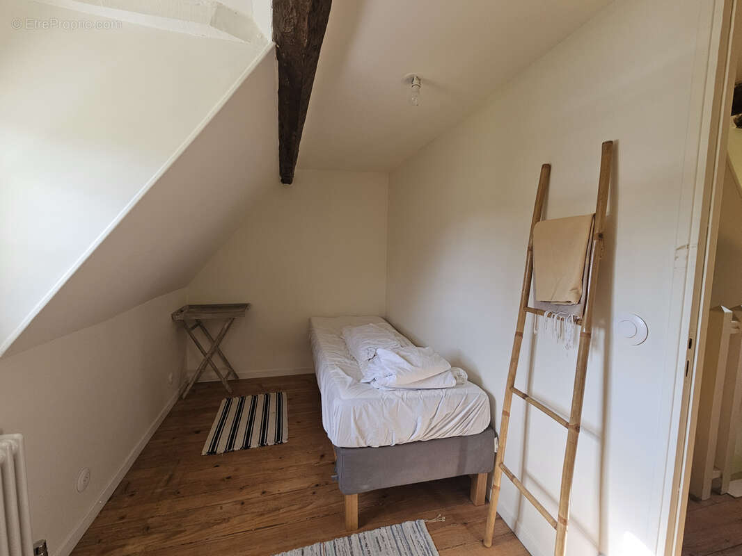 Maison à CORMEILLES