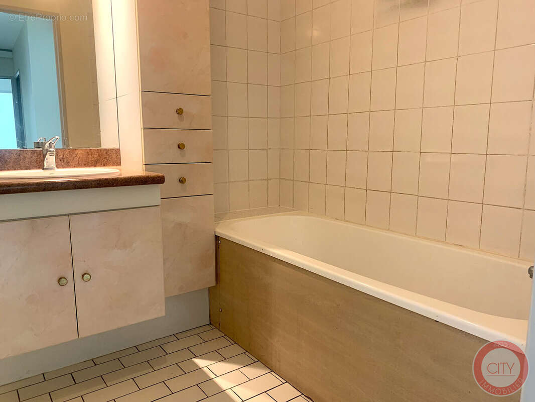Appartement 64 m² à Bordeaux  - photo 7