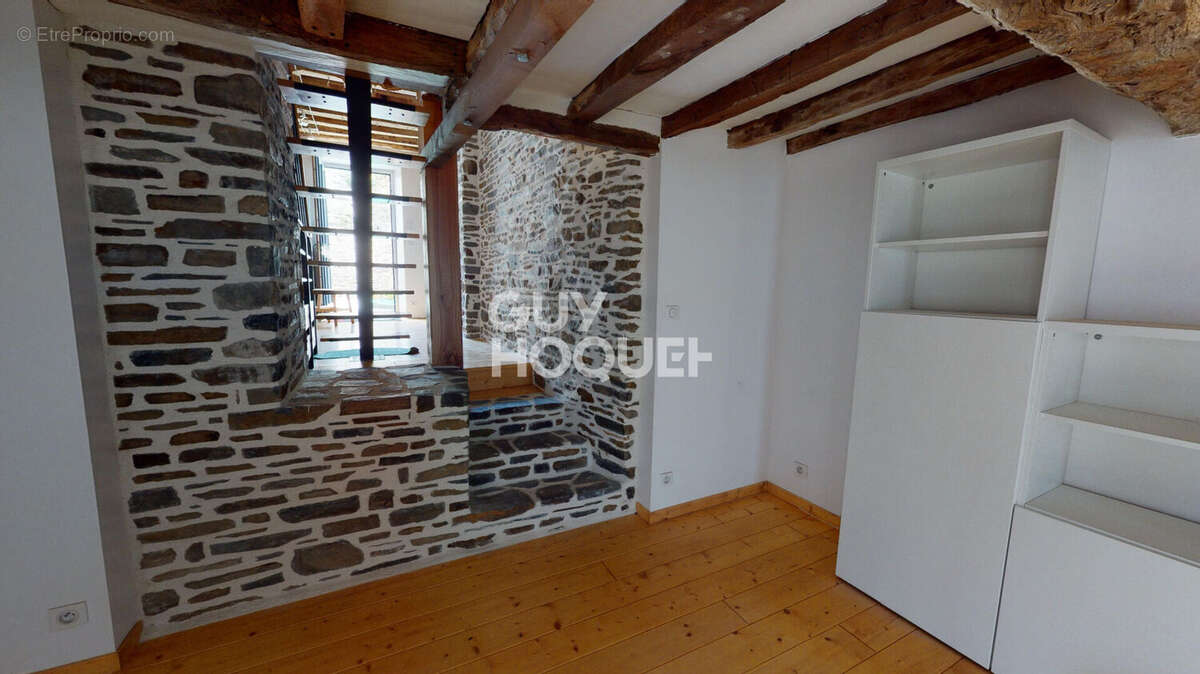 Maison à DOL-DE-BRETAGNE