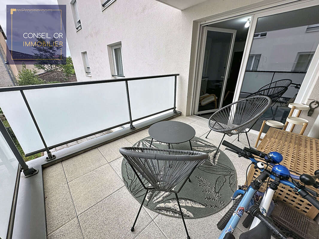 Appartement à CRAPONNE