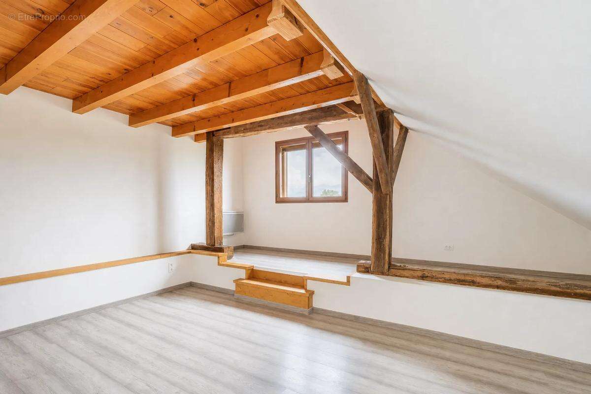 Maison de 4 pièces de 90 m² à Monthion - photo 7