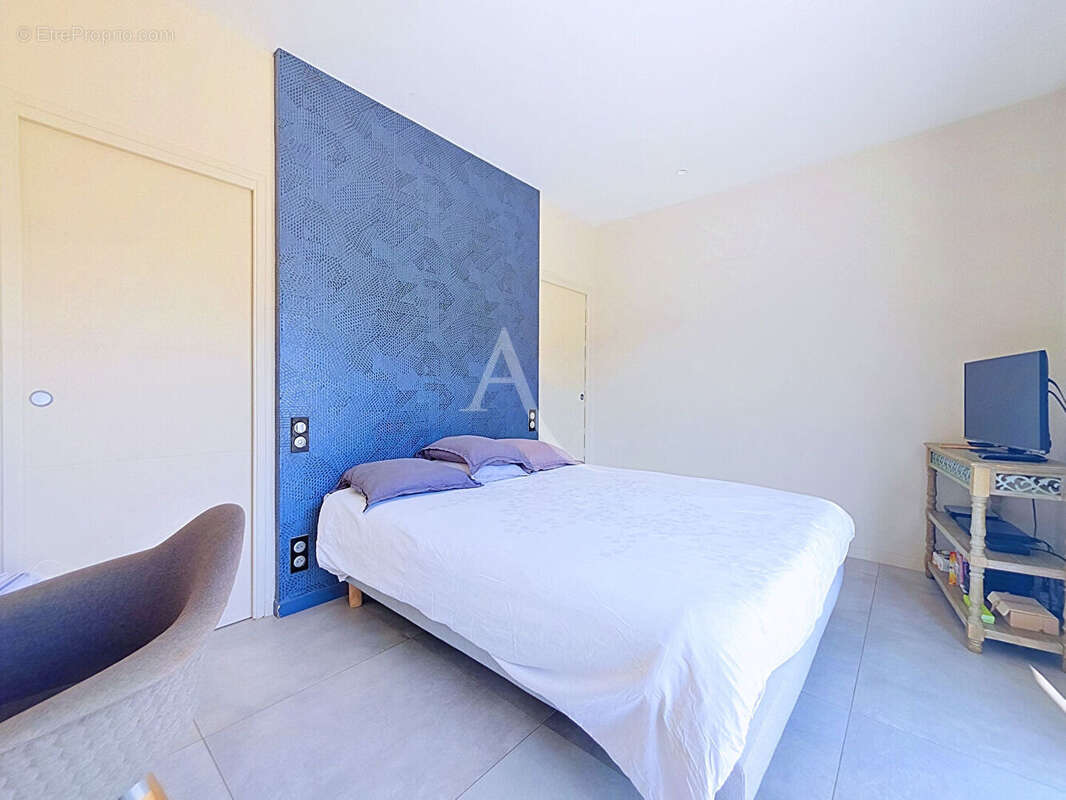 Exclusivite : mougins limite le guillet / maison neuve avec piscine et un terrain de 1217m² - photo 8