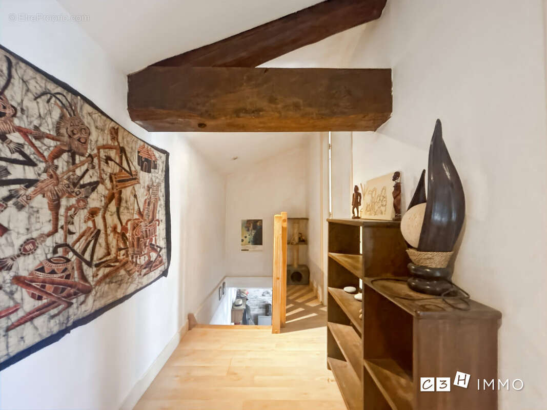 Maison à LAVERNOSE-LACASSE