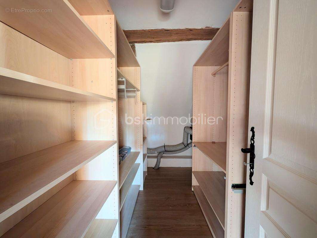 Charme & Authenticité : Magnifique Longère de 184 m² sur 880 m² de terrain - photo 24