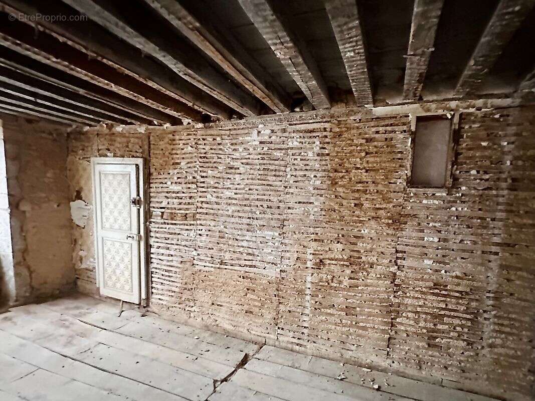 Autre à CHATILLON-EN-BAZOIS