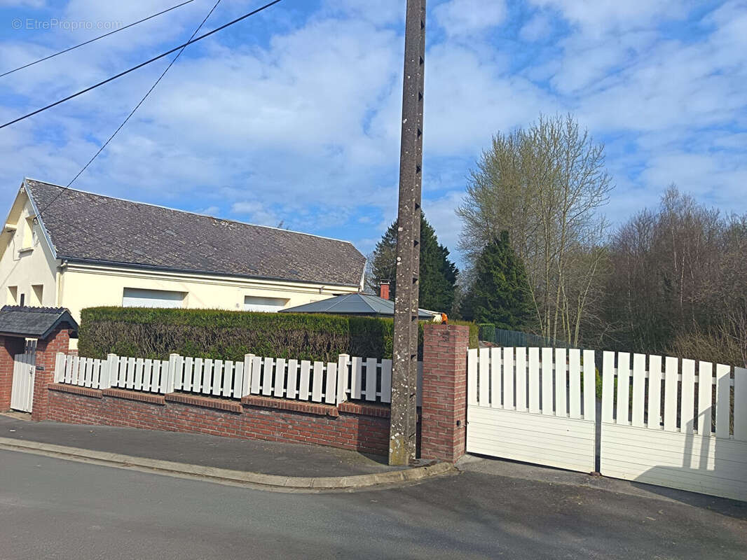 Maison à MENNEVRET
