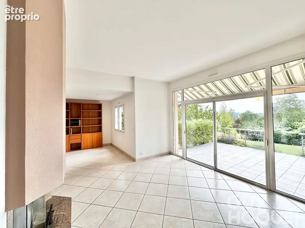 Maison d'architecte avec vue Pyrénées à proximité immédiate du centre ville d'Orthez - photo 6