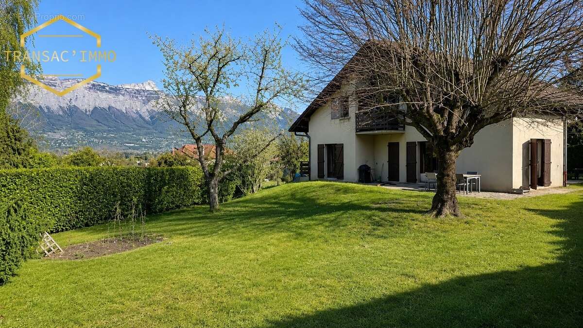 Maison 151 m² à Murianette  - photo 3