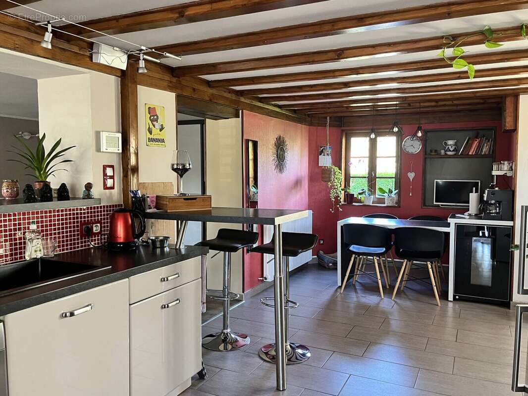 Maison à ROMENAY