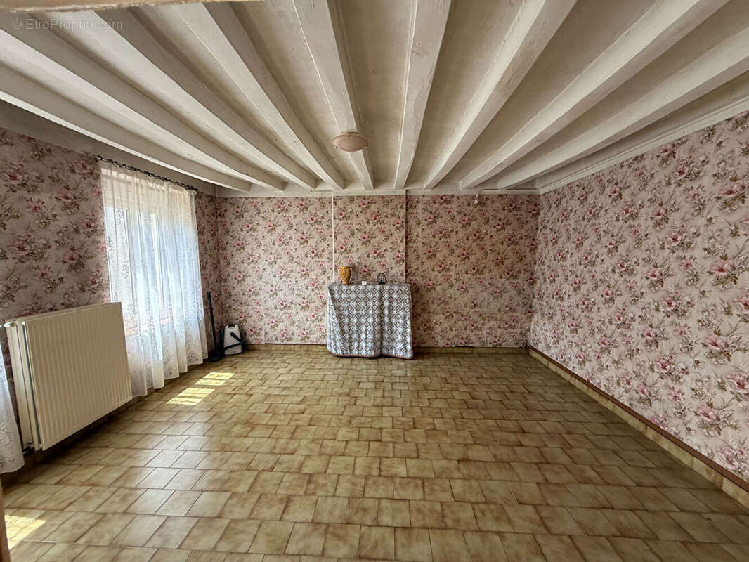 Maison à MAROLLES-LES-BRAULTS