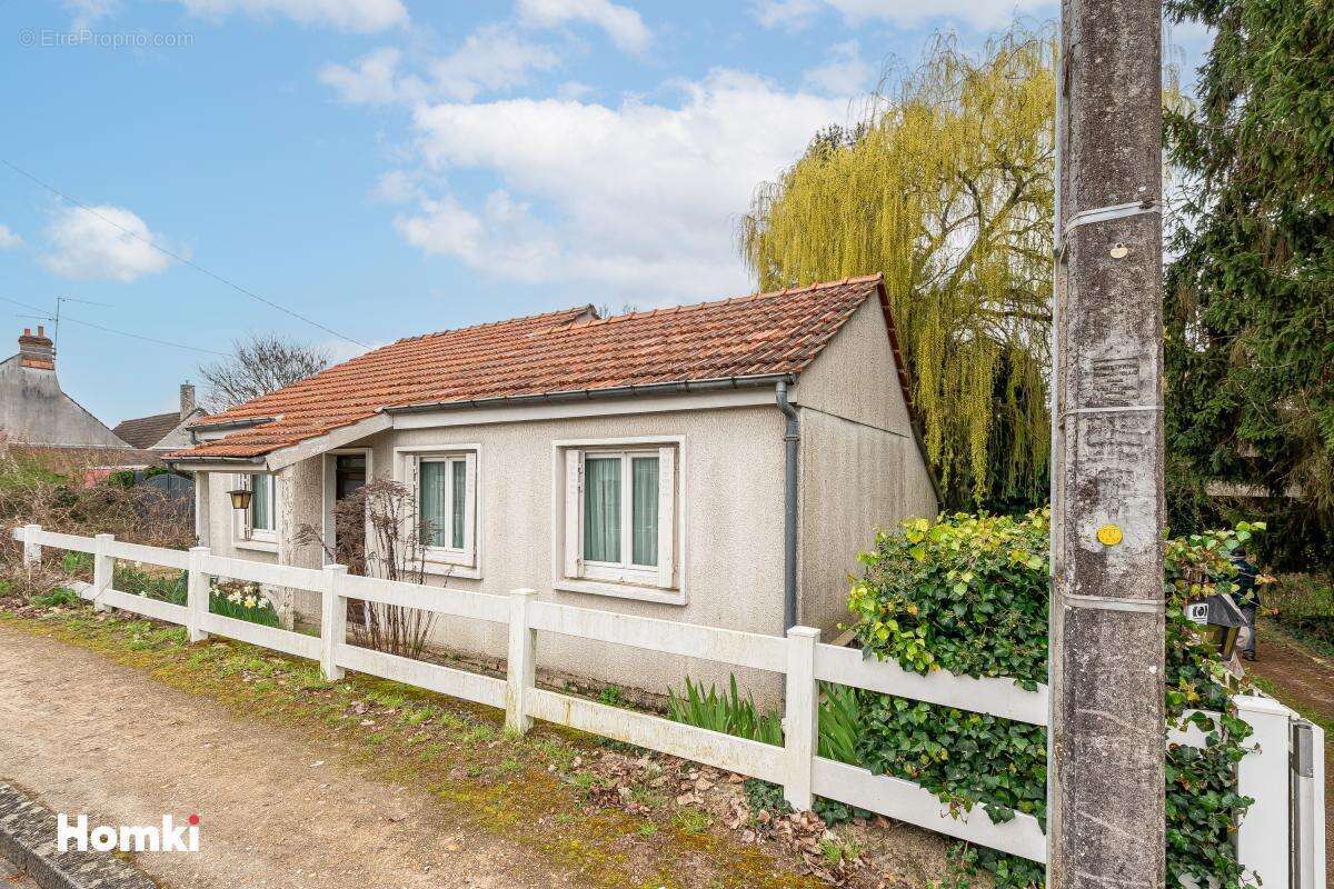 Maison à FAY-AUX-LOGES