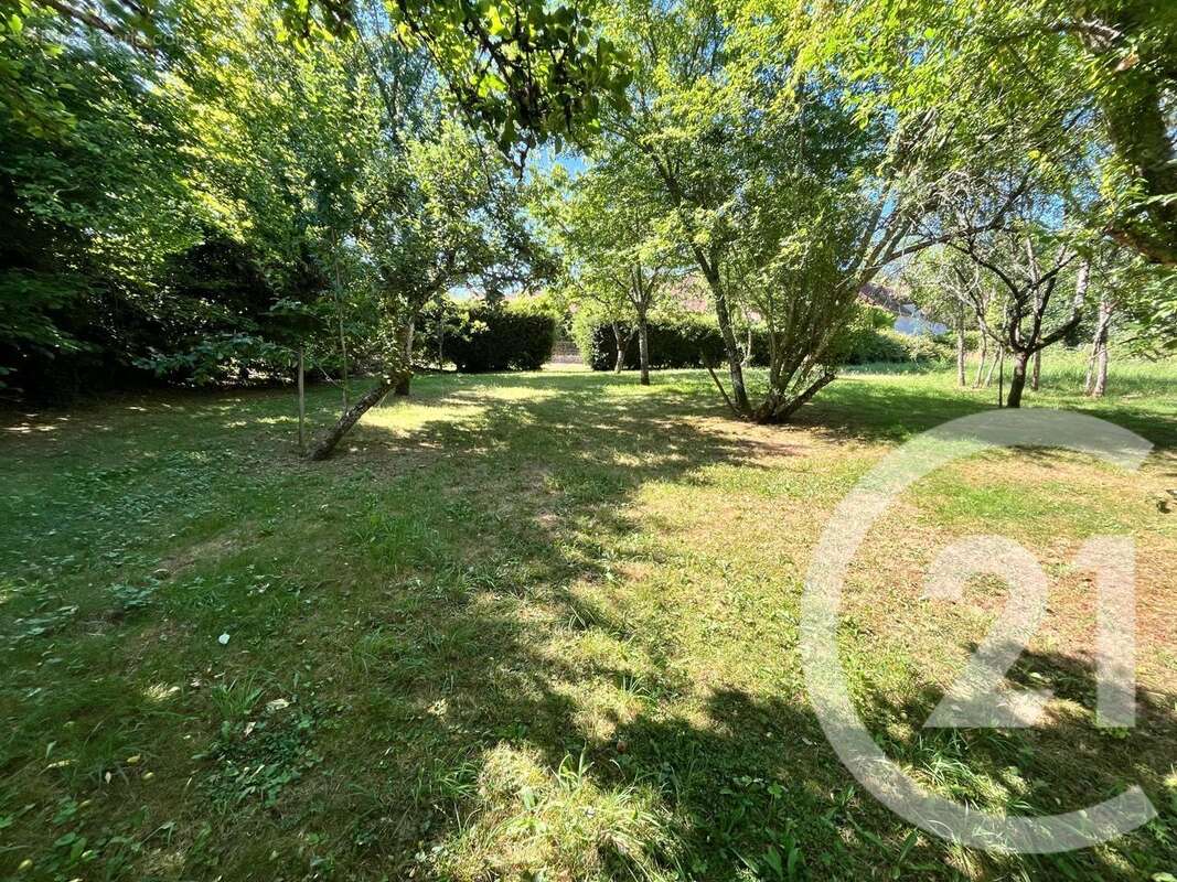 Maison 196 m² à Saint-Malo-En-Donziois  - photo 25