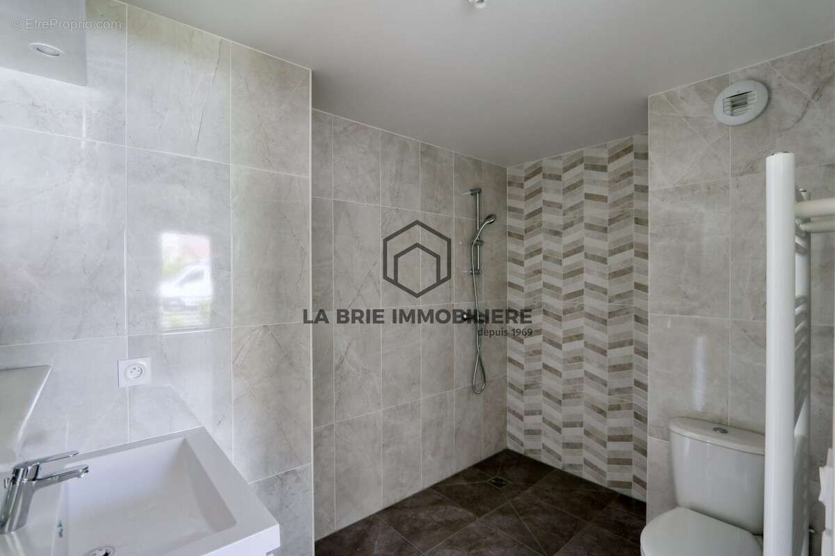 Maison 125 m² à Mennecy  - photo 3