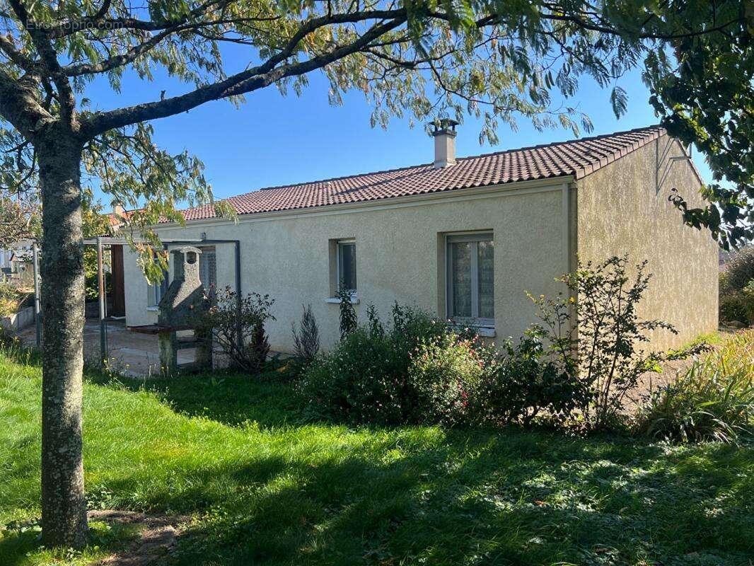 Maison à SAIVRES