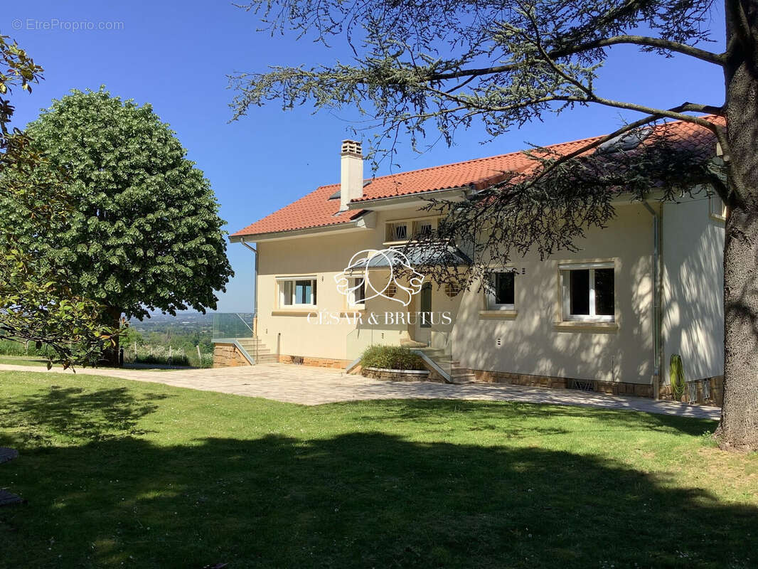 Maison à CHASSELAY