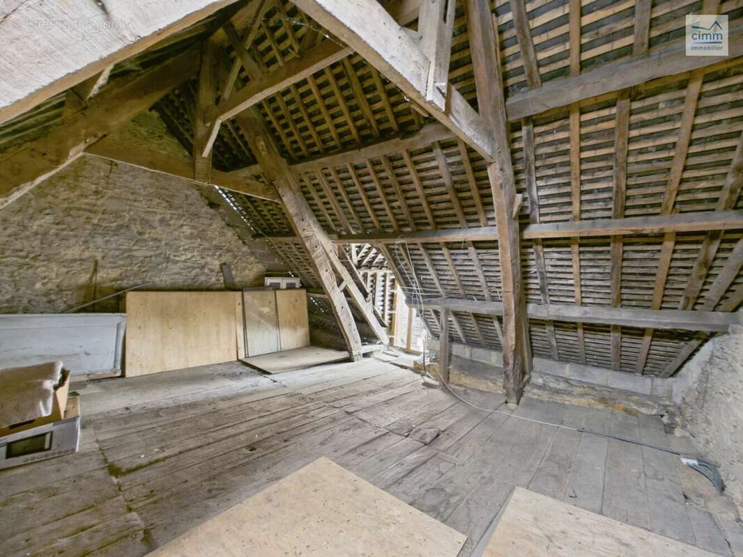 Maison à LES BRULAIS