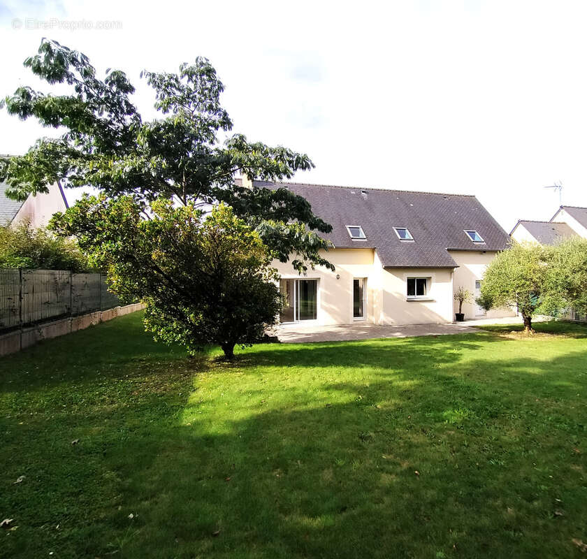 Maison à PLESSIX-BALISSON