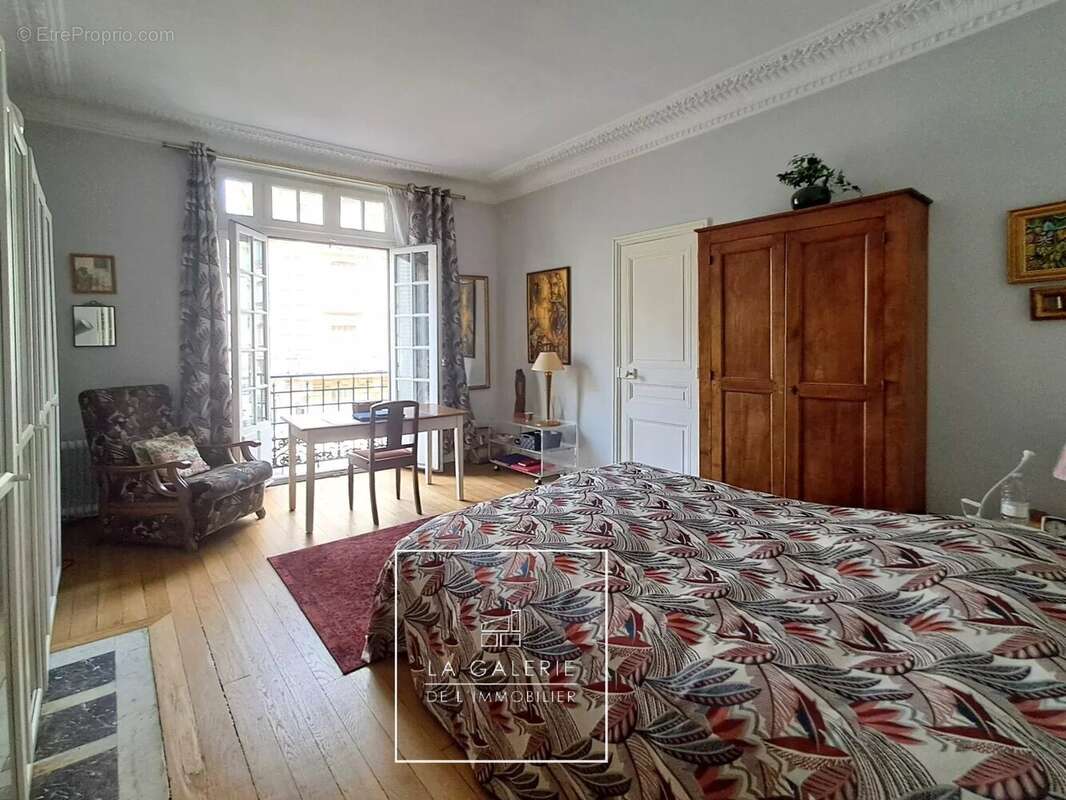 Très bel appartement familial de 145m2 au coeur du 12ème arrondissement, proche de tous les commerces et transports - photo 10