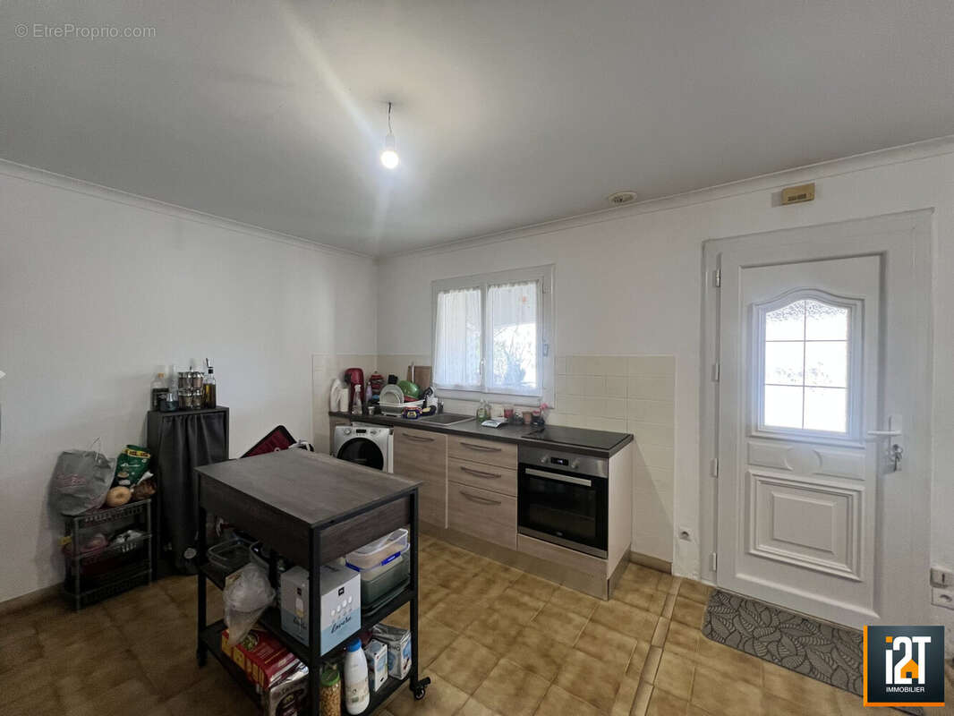 Maison à SAINTE-ANASTASIE