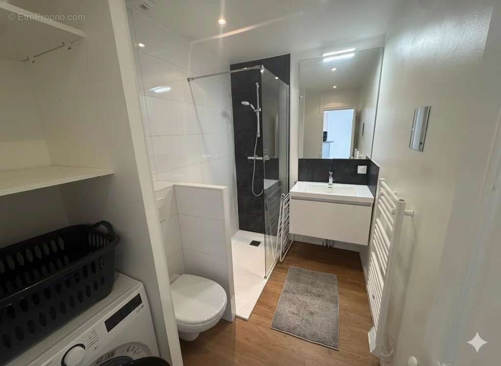 Appartement à SAINT-MAUR-DES-FOSSES