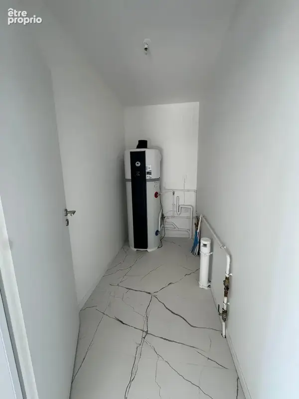 Appartement neuf au 1er étage avec balcon + 2 places de parking privatives. - photo 13