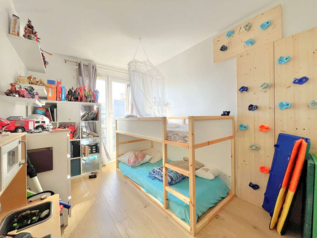 Appartement à FONTENAY-SOUS-BOIS