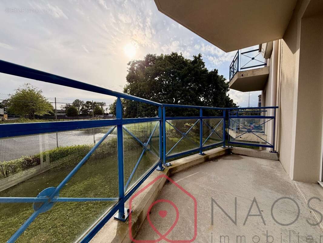 PLOUFRAGAN - T2 calme et lumineux avec balcon - photo 2
