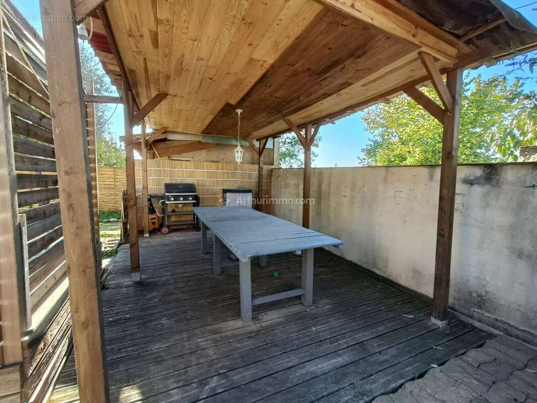 Maison à SAINT-JUERY