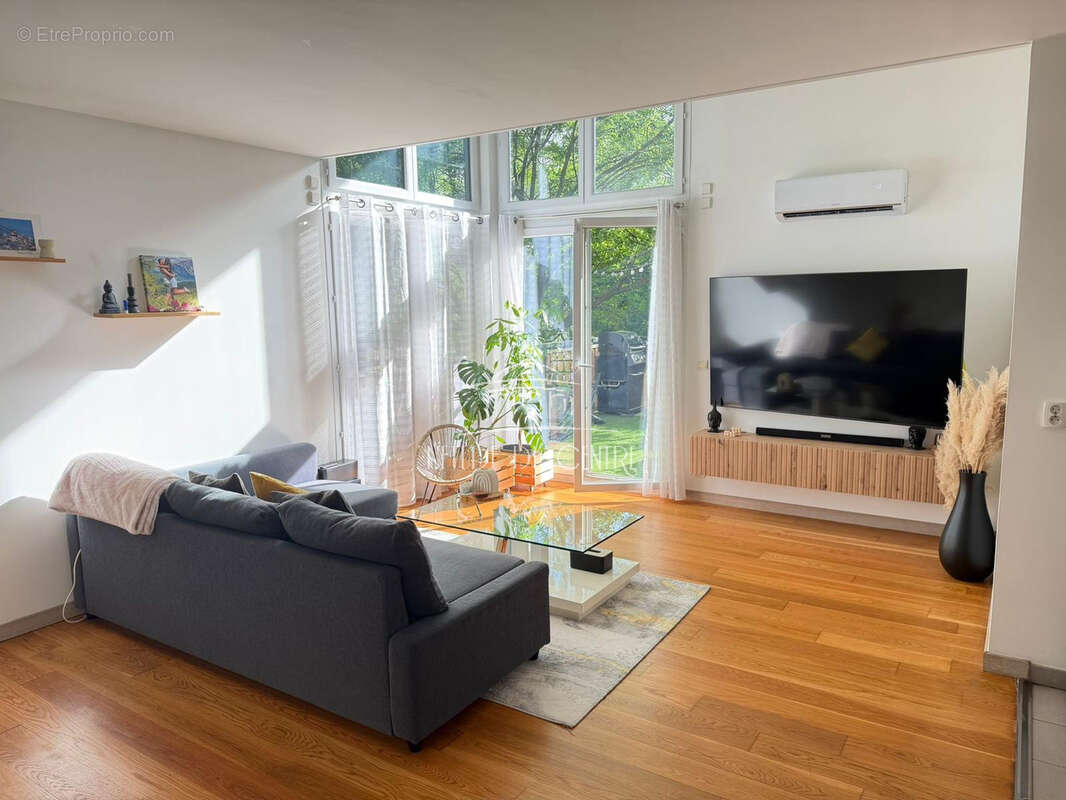 Appartement à VILLENEUVE-LE-ROI