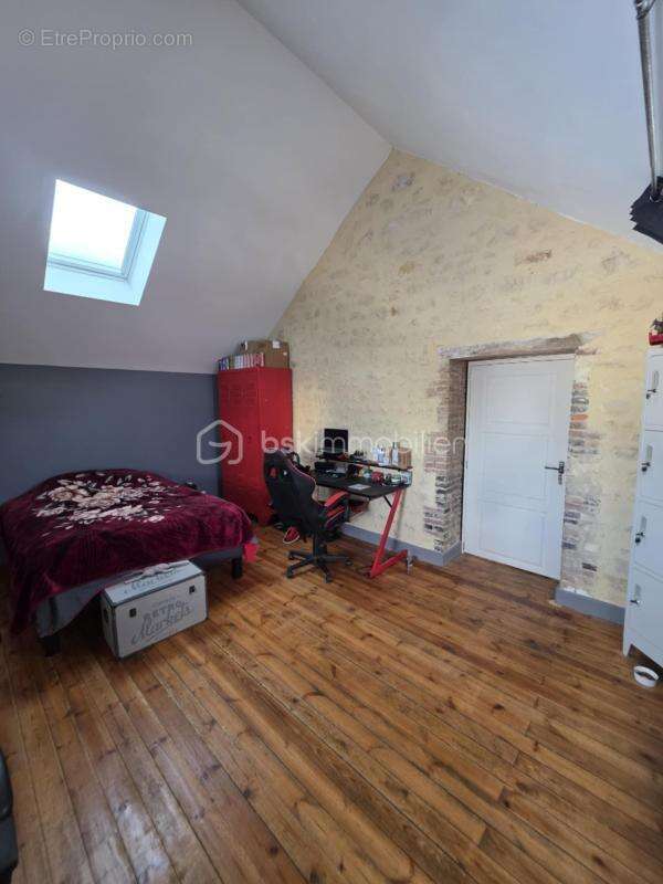Maison de bourg de 190m2 avec terrain et Garage - photo 17