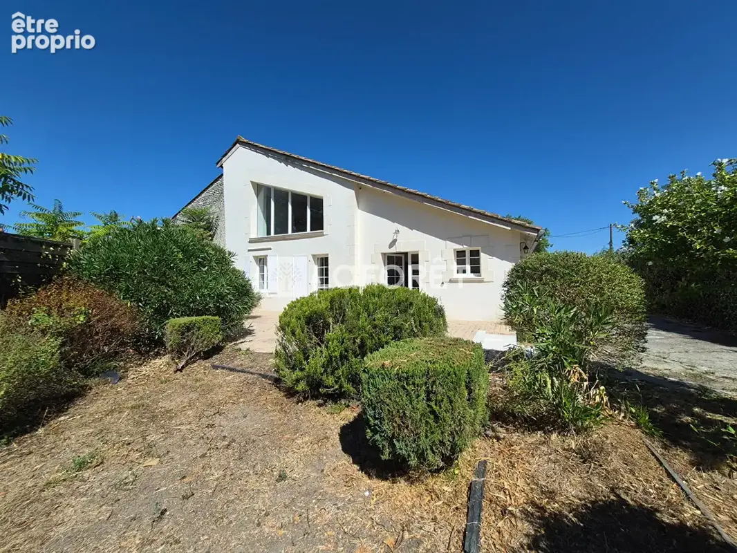 Maison à JONZAC