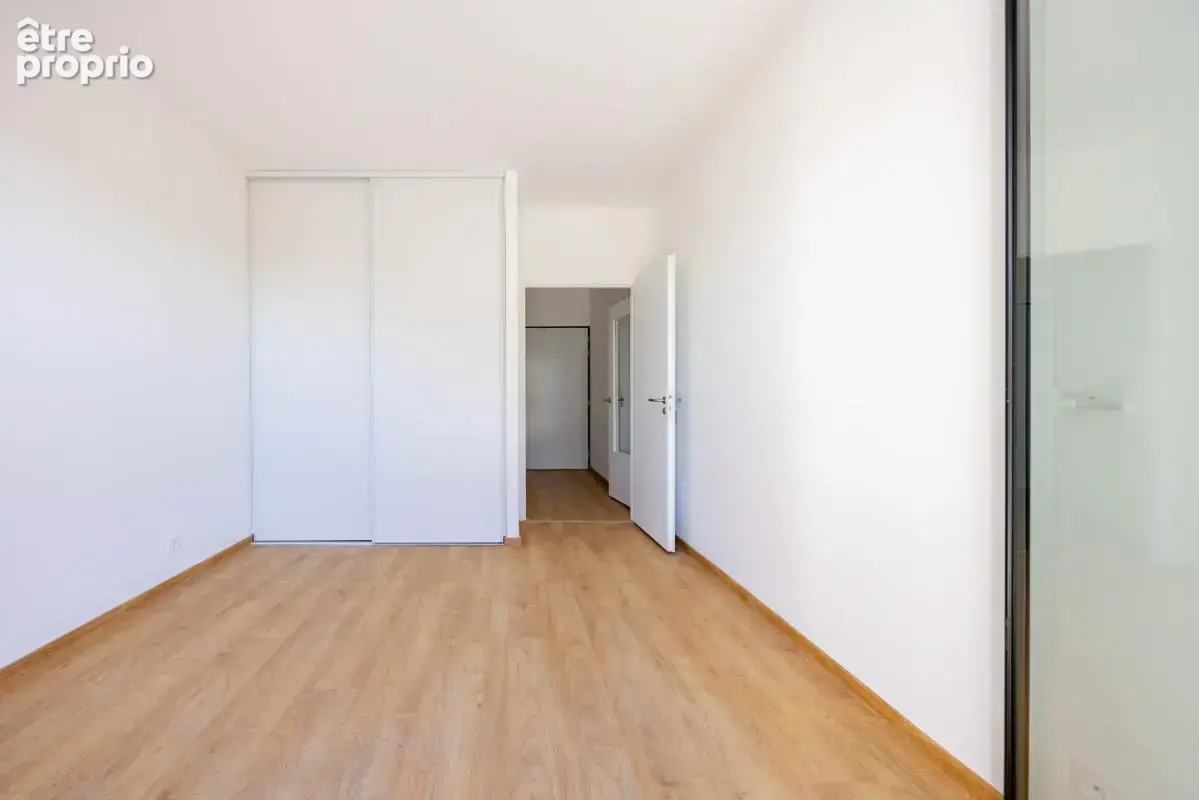 Appartement T4 avec terrasse - photo 12