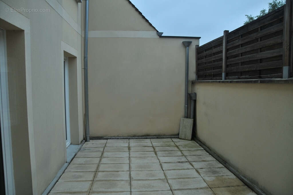 Lina (91) - maison de ville a vendre - triplex avec garages - photo 3