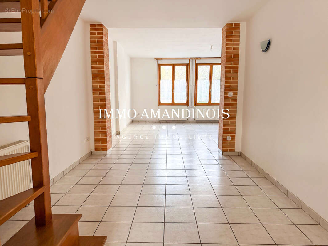 Maison à THUN-SAINT-AMAND