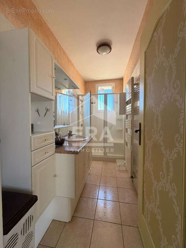À vendre Maison de caractère 4 pièces de 106 m² avec jardin à Lagord Vendôme - photo 8