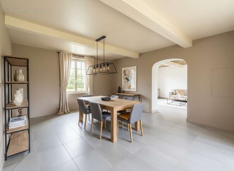 Maison à SAINT-GENGOUX-LE-NATIONAL