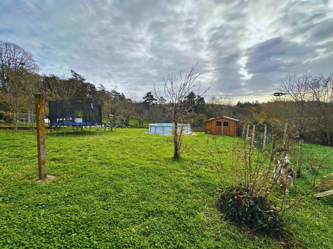 Maison à BUSSEROLLES