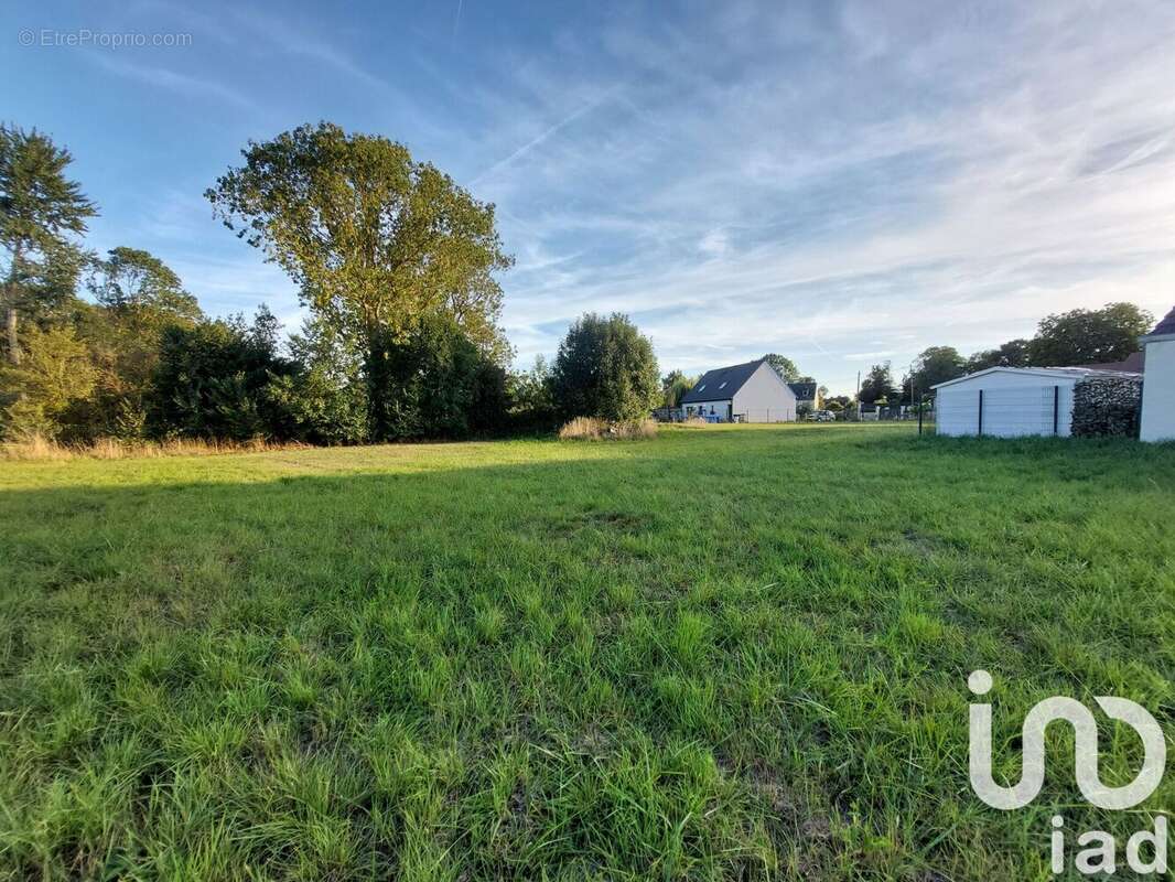 Photo 3 - Terrain à MATIGNY