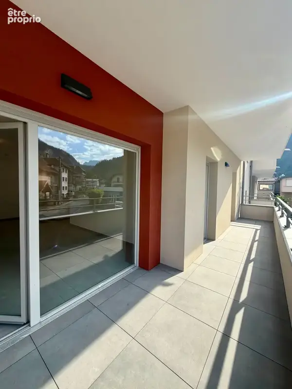 CLUSES CENTRE – T3 prêt à vivre - sans délais ! - photo 9