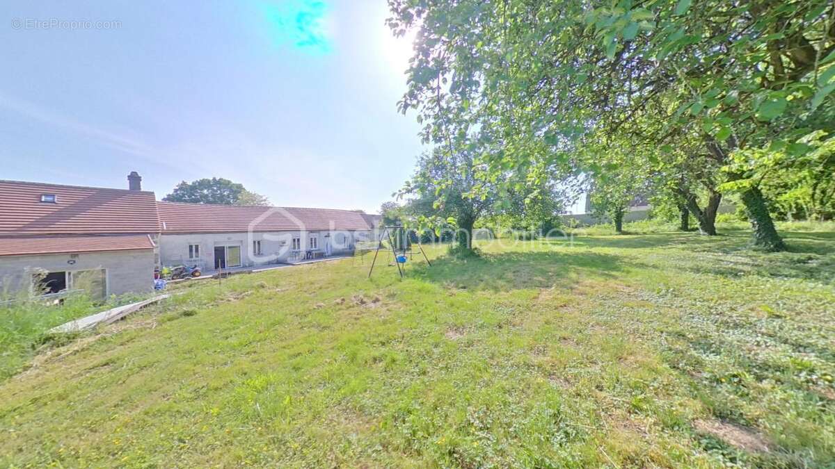 Maison à PERCENEIGE