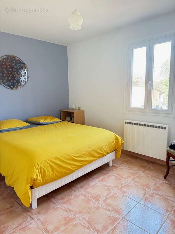 Maison à SAINTE-ANASTASIE-SUR-ISSOLE