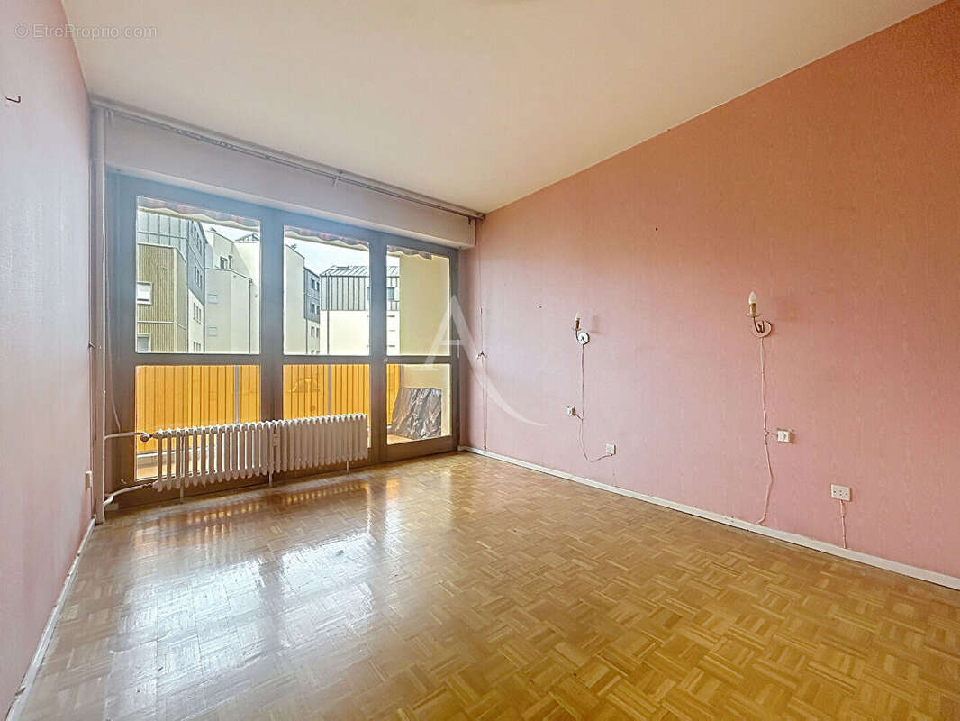 Appartement F3 Metz gare - 2 chambres avec garage et cave - photo 8