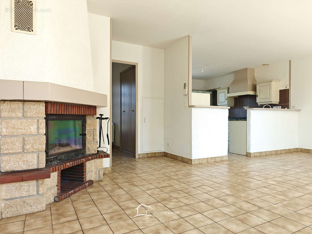 Maison 4 chambres et double garage - photo 4