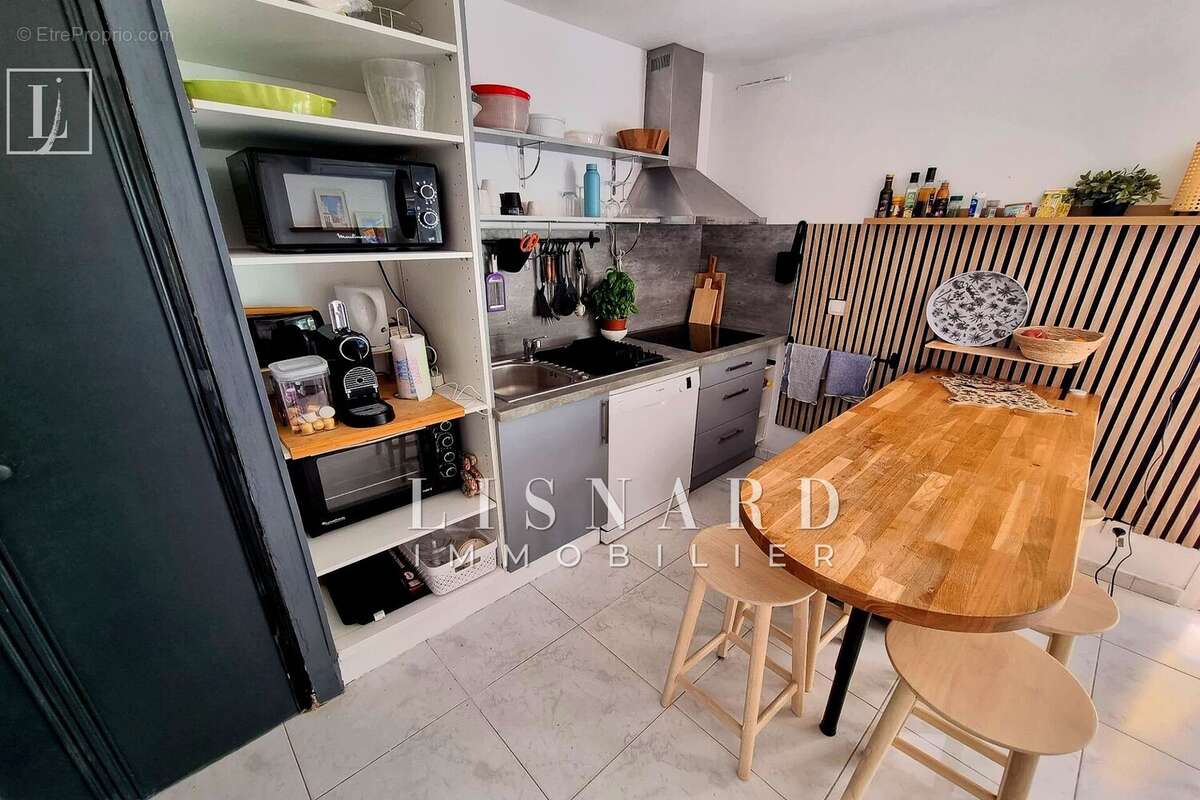 Appartement à VALLAURIS