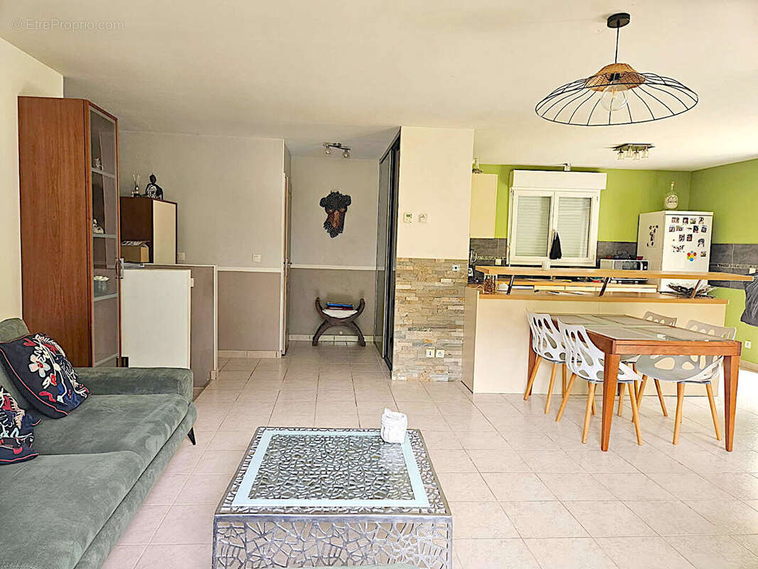 Maison à SERRIERES-EN-CHAUTAGNE